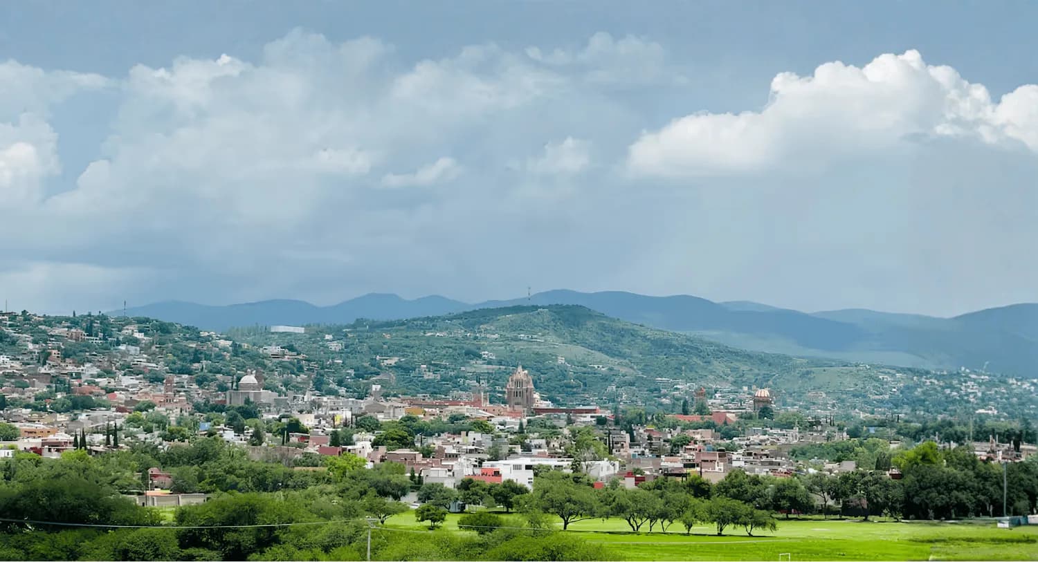 Espectacular vista de San Miguel de Allende desde la terraza de Casa de Anita